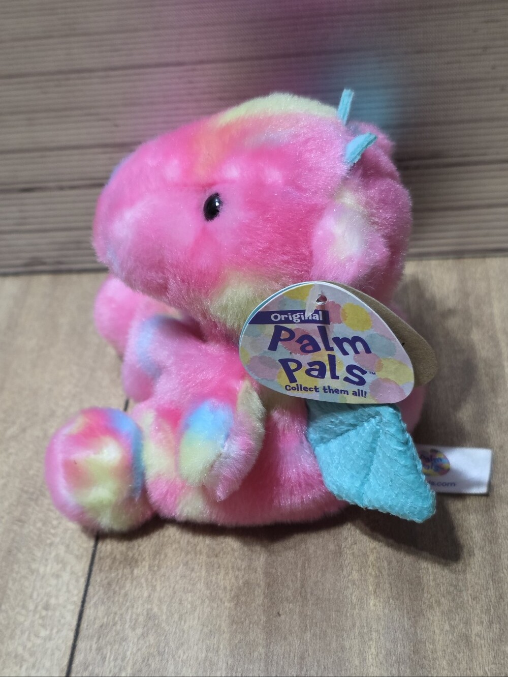 Palm Pals Anya Dragon Aurora Pink Tie-Dye Plush Sea Creature Soft Collectible